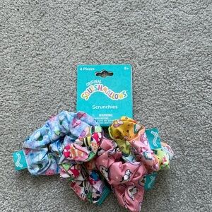 Squishmallows Colorful Scrunchies Set